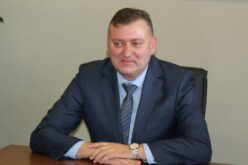 Đorđe Popović podnosi ostavku, po treći put izdaje Dodika