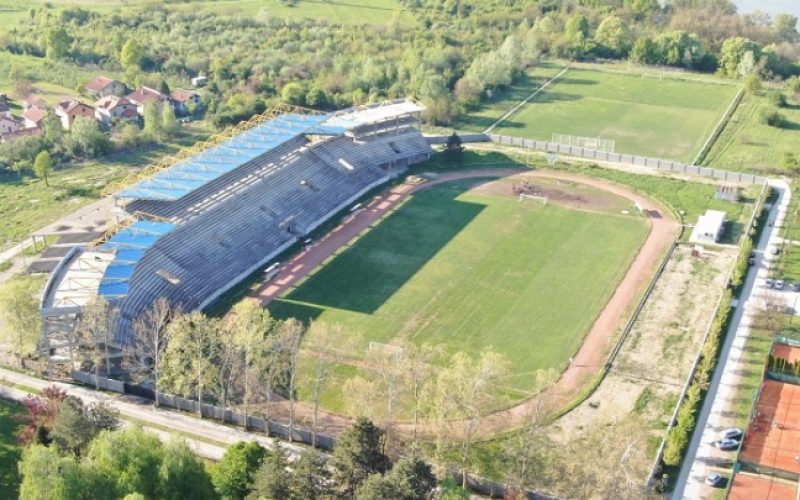 Firma iz Gackog dobila oko SEDAM MILIONA MARAKA da nastavi sa gradnjom slavnog stadiona u Brčkom